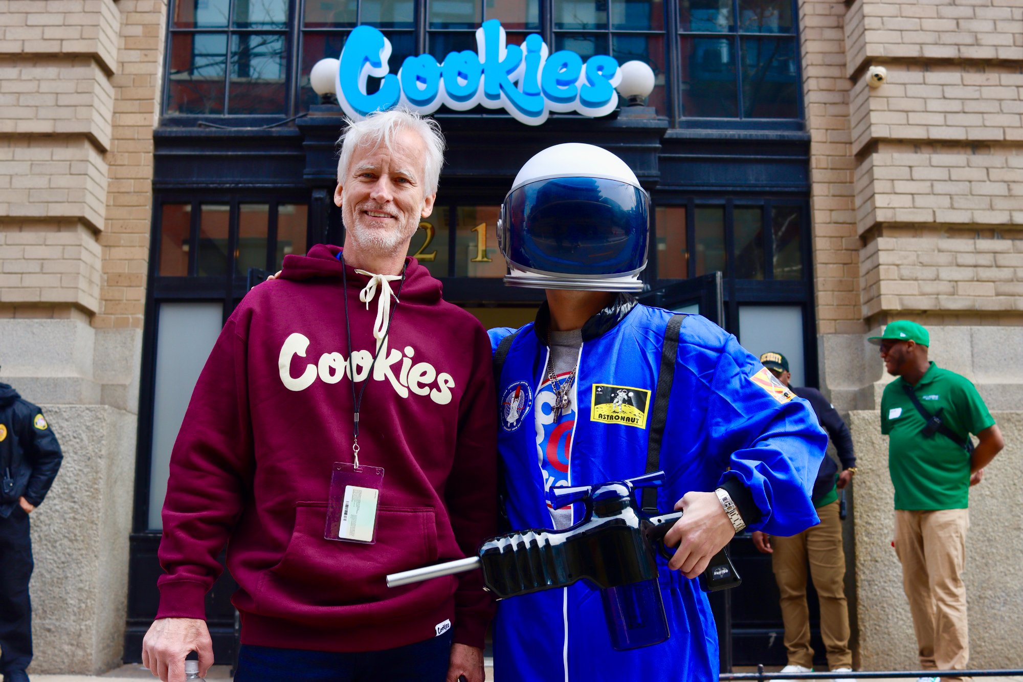 Cookies Chicago x SESH Bus — photo 13